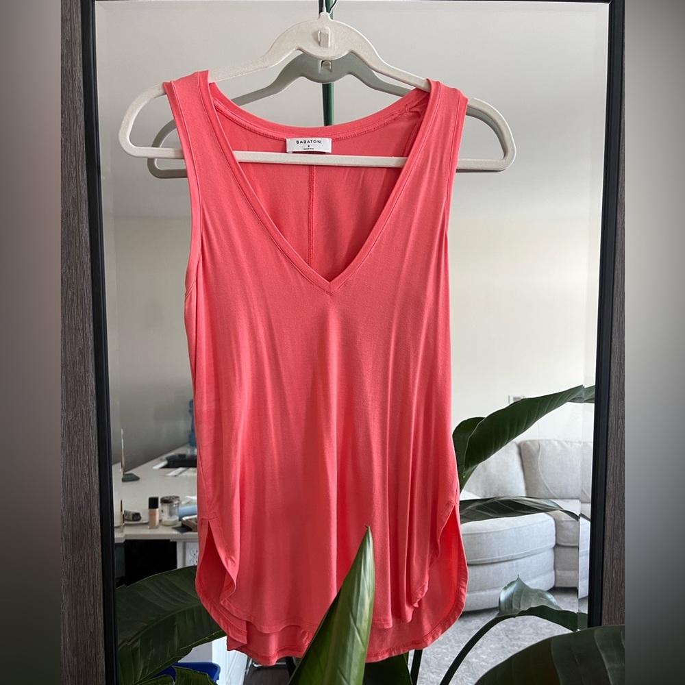 Babaton V-Neck Coral Tank Top